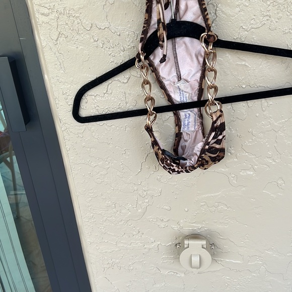 Mayra  brand new swimsuit - Picture 5 of 6